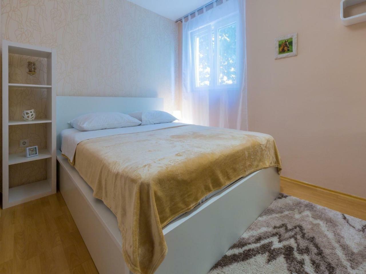Apartments Adrasteja ดรามัลย์ ภายนอก รูปภาพ